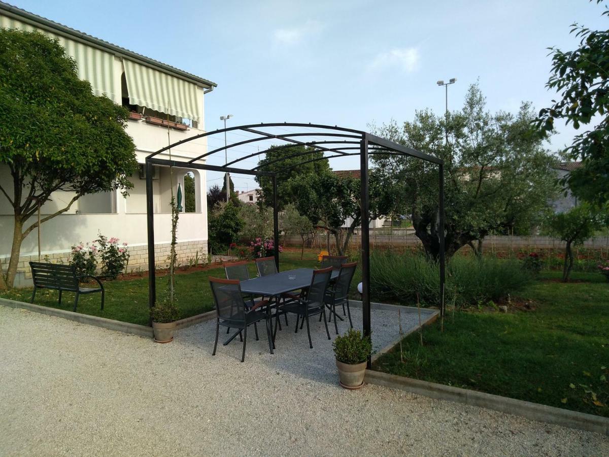 Apartment Vesna Veleniki Экстерьер фото