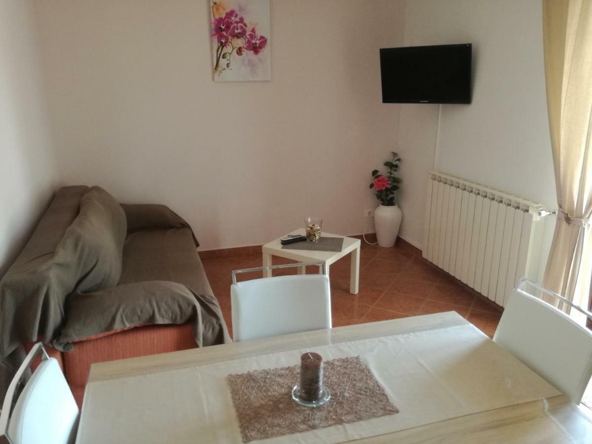 Apartment Vesna Veleniki Экстерьер фото